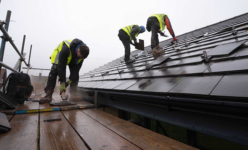 cutting-removing-tiles-linden-road-stalybridge