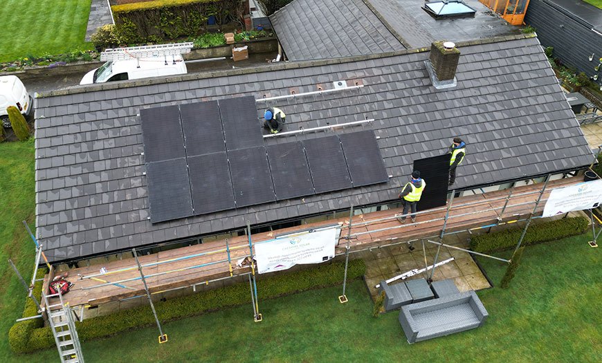 placing-solar-panels-linden-road-stalybridge
